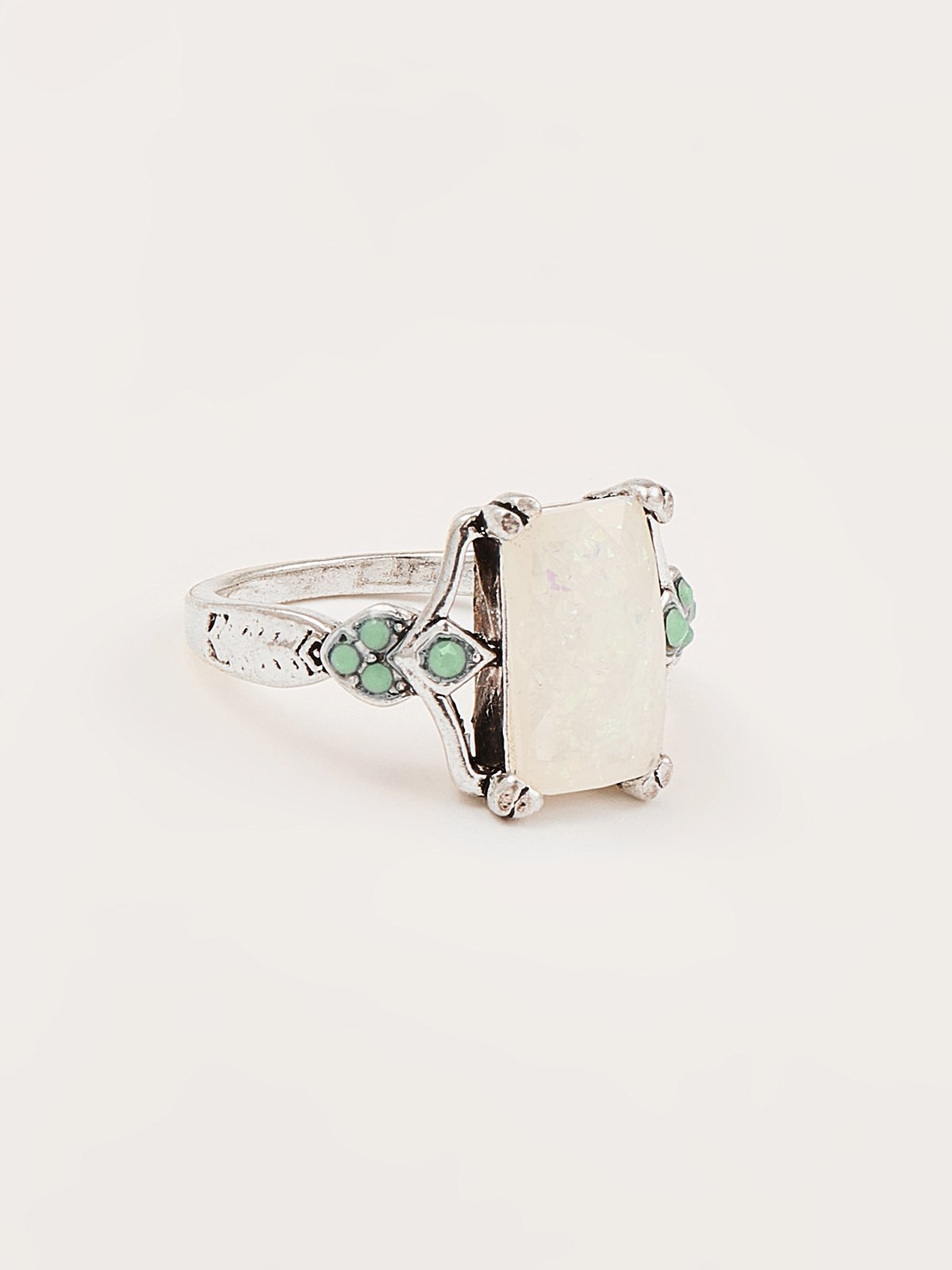 Retro Blanco Ópalo Antiguo Plateado Anillo